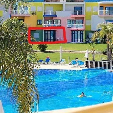 Apartment Marina De Orada - 2-bed With Huge Pool *