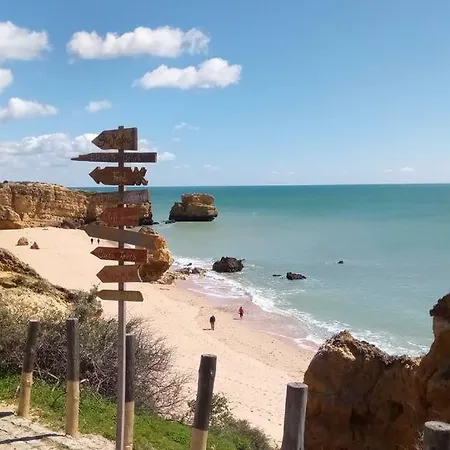Apartment Marina De Orada - 2-bed With Huge Pool Albufeira