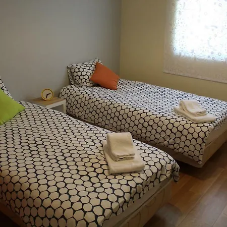 Marina De Orada - 2-bed With Huge Pool
