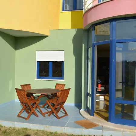 Marina De Orada - 2-bed With Huge Pool Apartment Albufeira